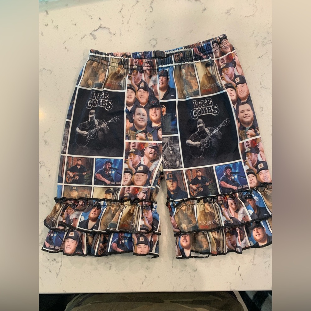 Toddler Luke combs ruffle bottom pants